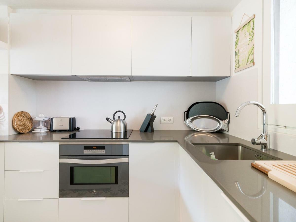 La Vie En Rouge Sa Riera Duplex, Private Parking Apartment Begur Exterior photo